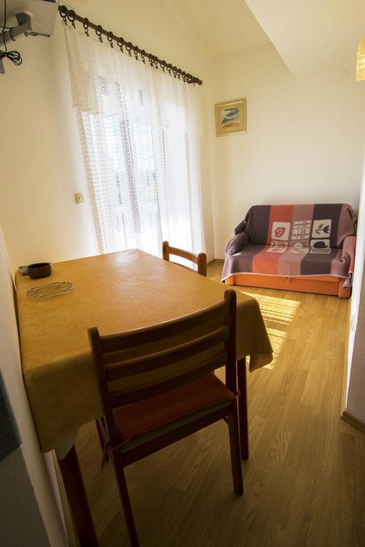 Apartments Zile Starigrad Paklenica Pokój zdjęcie