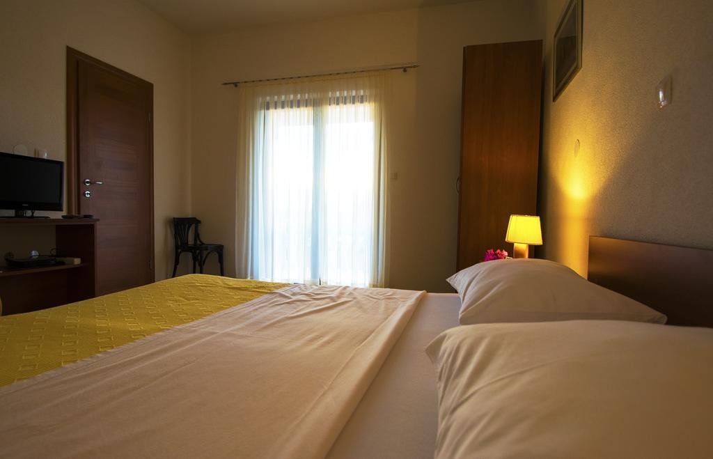 Apartments Zile Starigrad Paklenica Pokój zdjęcie