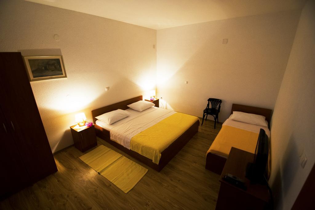 Apartments Zile Starigrad Paklenica Pokój zdjęcie