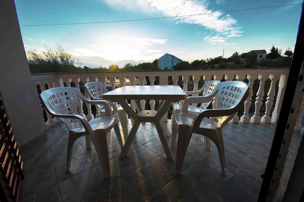Apartments Zile Starigrad Paklenica Pokój zdjęcie
