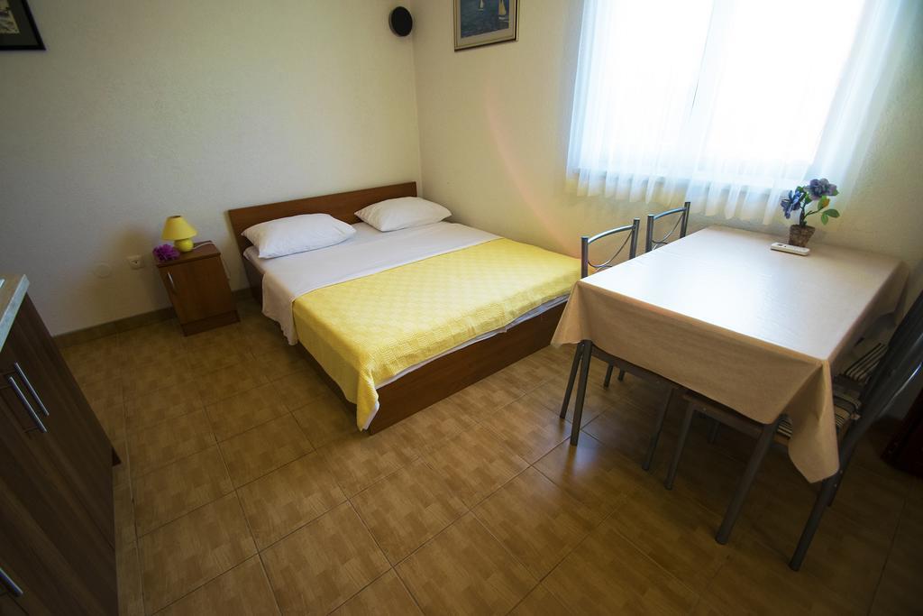Apartments Zile Starigrad Paklenica Pokój zdjęcie