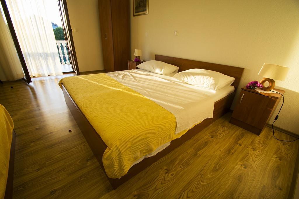 Apartments Zile Starigrad Paklenica Pokój zdjęcie
